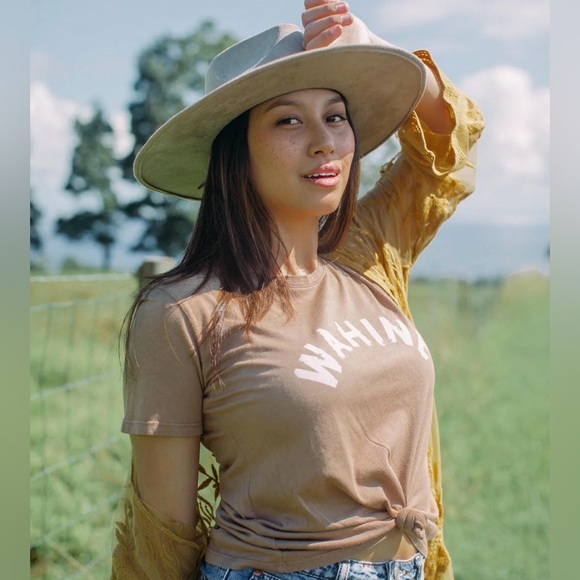Dolkii Wahine Shirt - Size M - Picture 1 of 7